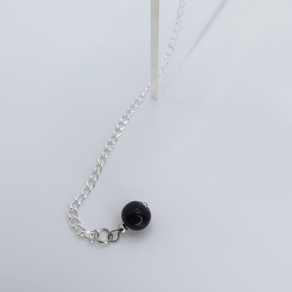 Classic Black and white dotted clear top handcrafted dowsing pendulum - Picture 8 of 11